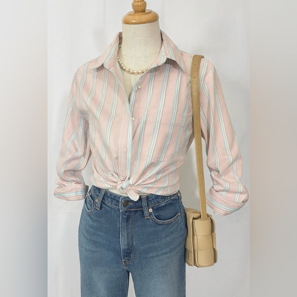 Vtg Dee Cee ladies shirt size 9/10 button up top blouse